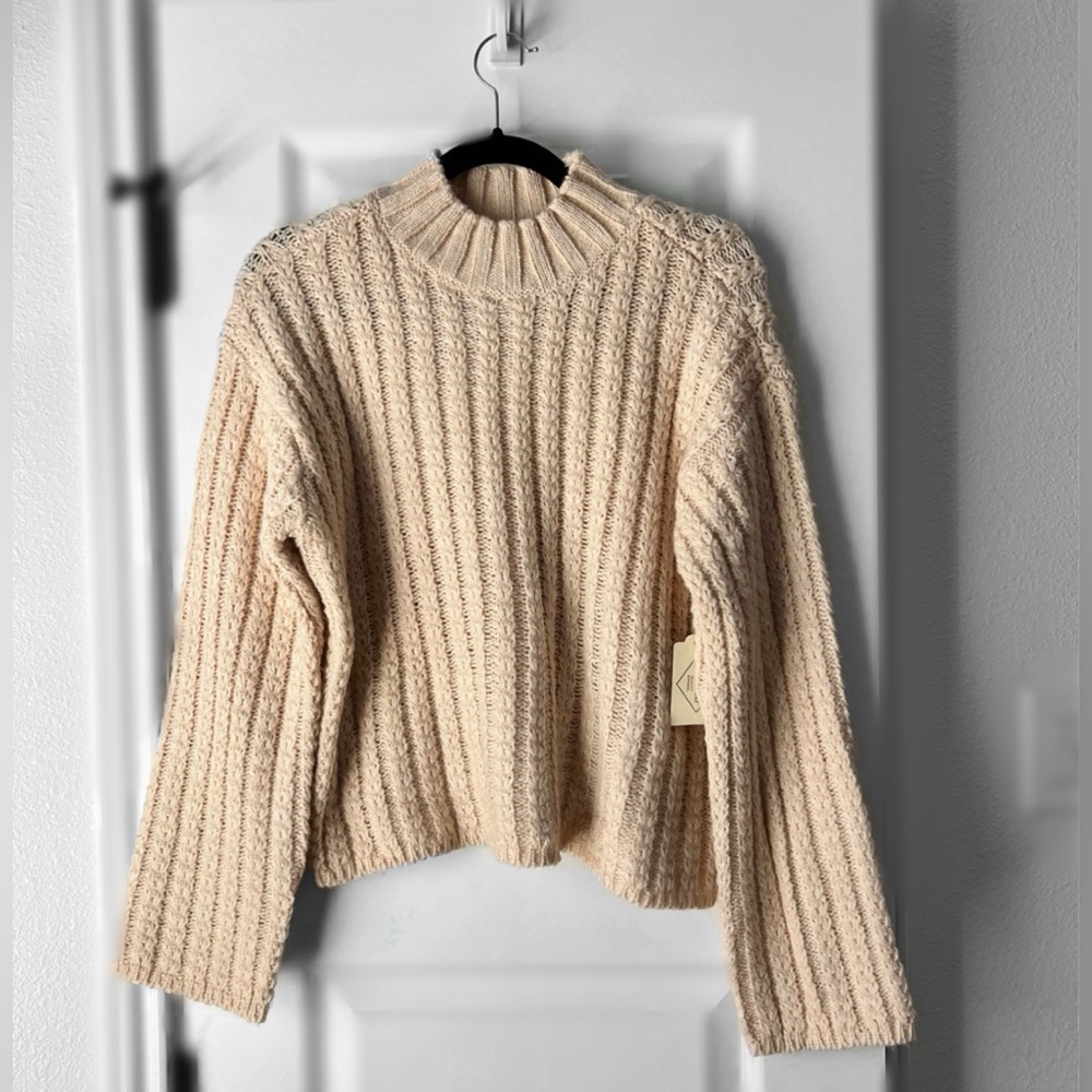 Women’s Cream Knit Sweater - Medium NWT